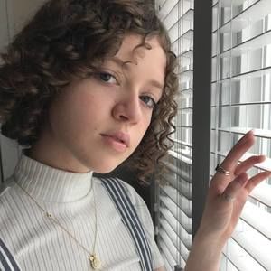 Meet your Posher, Carly